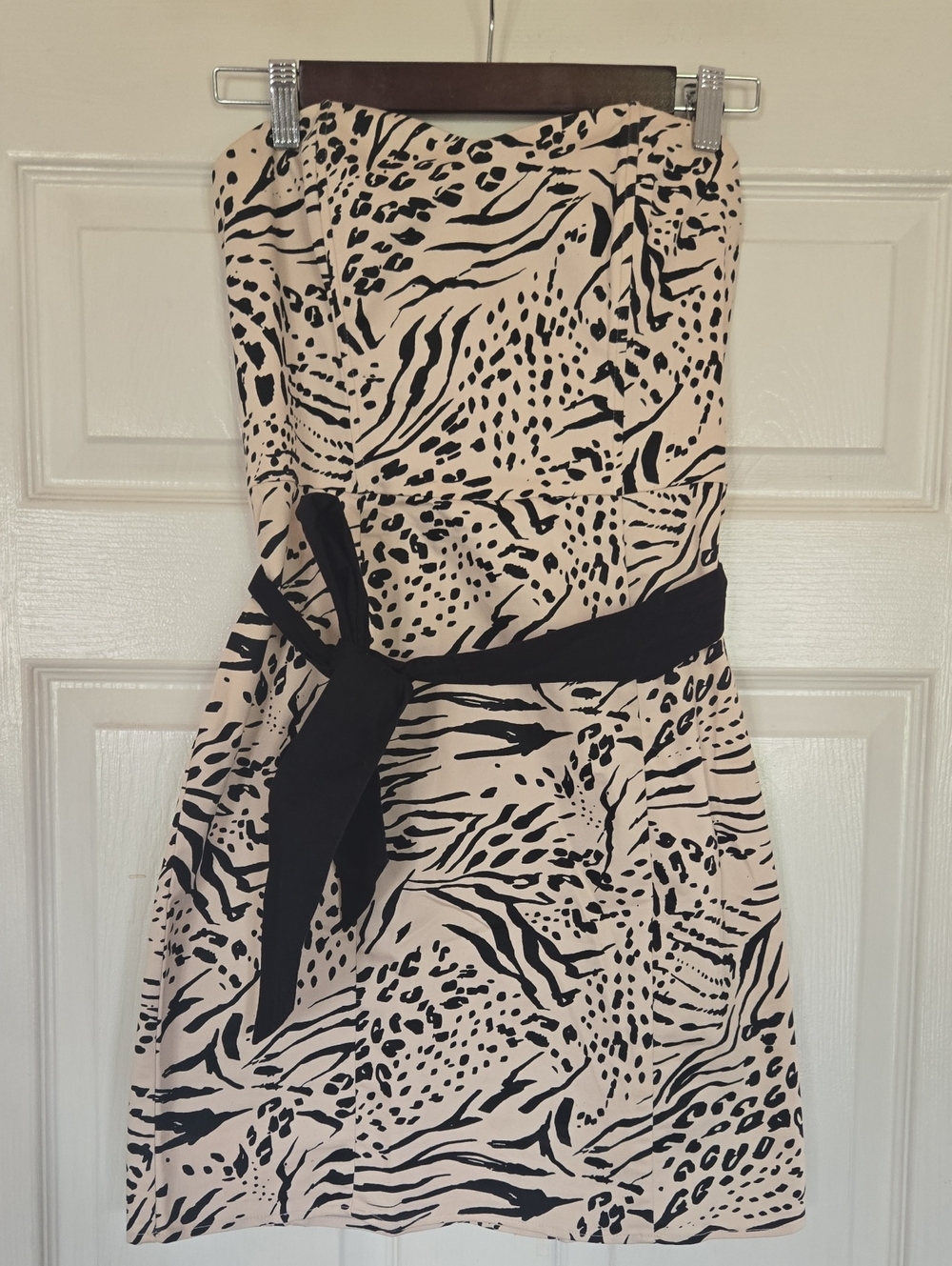 H&M Beige and Black Strapless Animal-Print Dress with Black Waist Tie